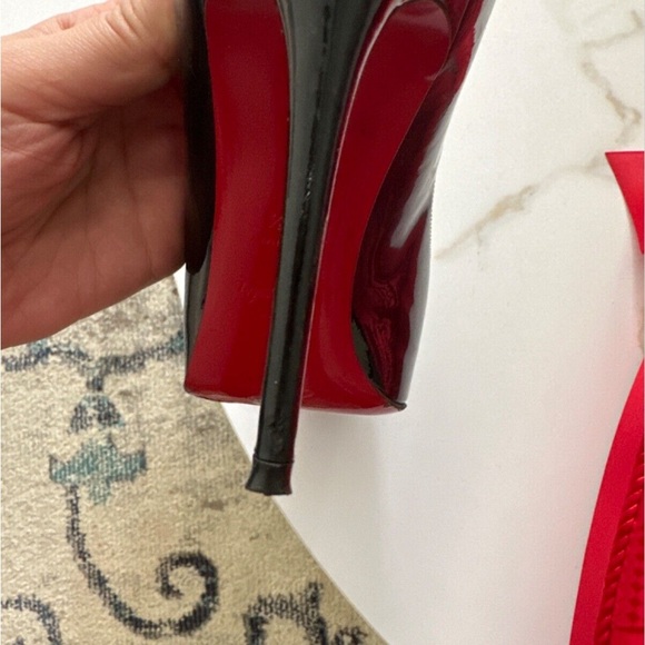 Leboutin platform black pumps. Very prive 100mm - Picture 9 of 11